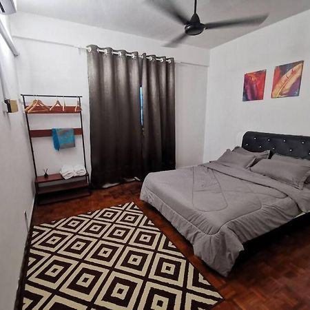 Entire Condo Pd Marina View Villa 2-Bedroom Port Dickson Kültér fotó